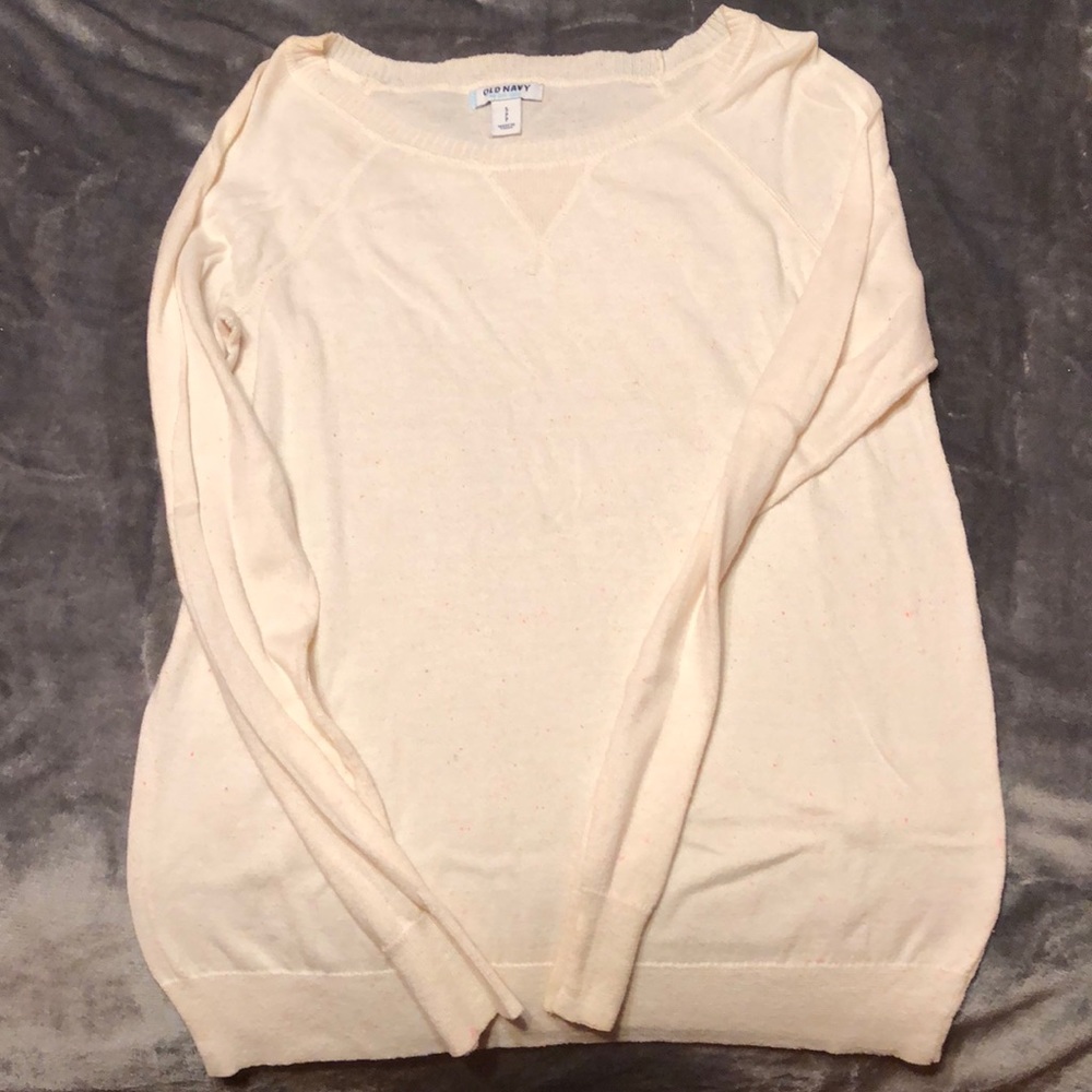 Thin sweater
